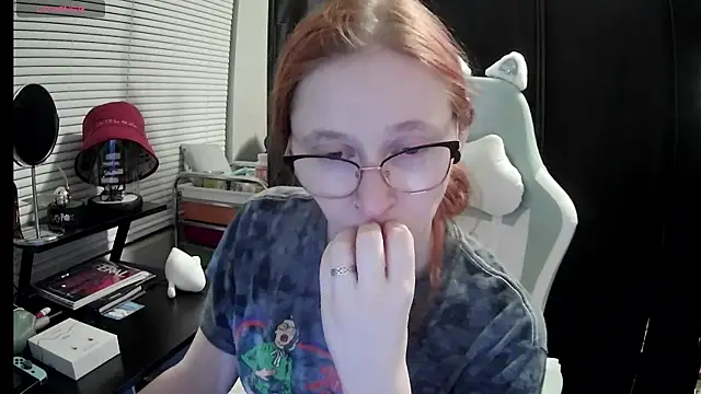 LilyFoxxx online show from 03/10/25, 03:23