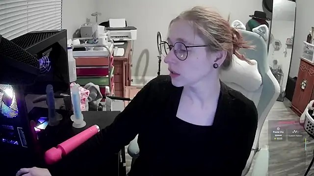LilyFoxxx online show from 02/08/26, 06:06