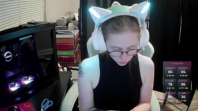 LilyFoxxx online show from 06/07/26, 05:11