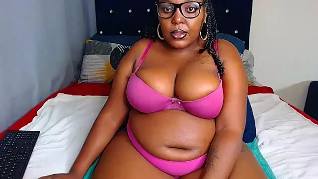 Snapshot of CHERRYYUMMY chatting on 03/10/25, 06:45 CHERRYYUMMY online show from 03/10/25, 06:45