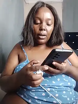 Snapshot of CHERRYYUMMY chatting on 12/15/25, 10:52 CHERRYYUMMY online show from 12/15/25, 10:52