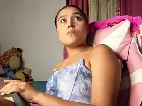 Sweet xuee18 online show from 03/06/25, 01:58