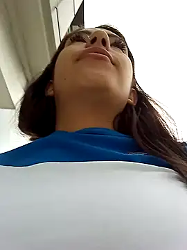 Snapshot of Sofi_hot_4m chatting on 02/17/25, 07:31 Sofi hot 4m online show from 02/17/25, 07:31