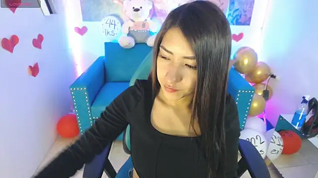 Snapshot of Sofi_hot_4m chatting on 02/25/25, 12:34 Sofi hot 4m online show from 02/25/25, 12:34