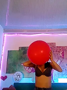 Snapshot of Sofi_hot_4m chatting on 03/13/25, 01:43 Sofi hot 4m online show from 03/13/25, 01:43