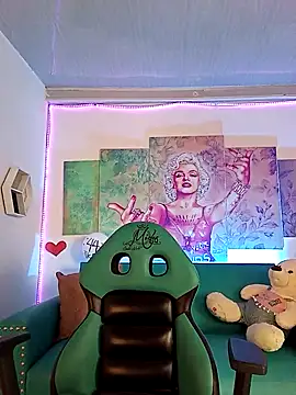 Snapshot of Sofi_hot_4m chatting on 03/15/25, 07:38 Sofi hot 4m online show from 03/15/25, 07:38