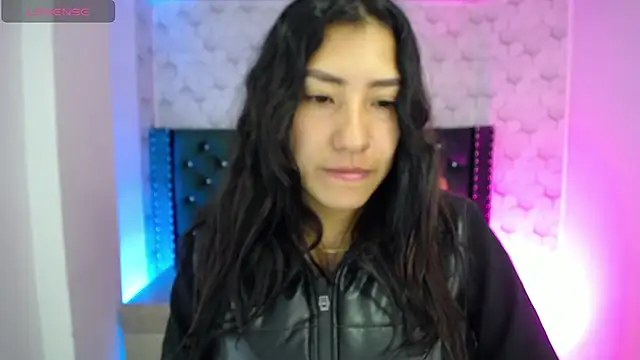 Snapshot of Sofi_hot_4m chatting on 10/09/25, 05:22 Sofi hot 4m online show from 10/09/25, 05:22