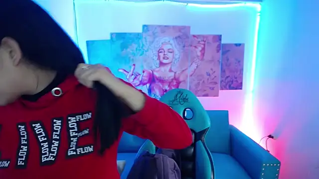 Snapshot of Sofi_hot_4m chatting on 01/15/26, 02:10 Sofi hot 4m online show from 01/15/26, 02:10