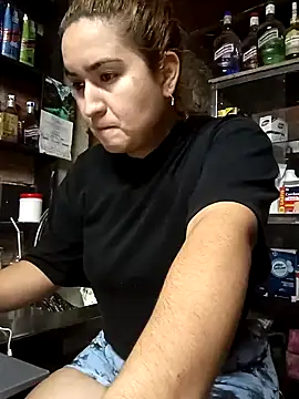 alexax0 online show from 02/12/25, 12:37