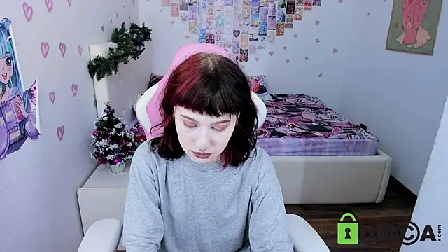 Snapshot of ElizaNik_ chatting on 12/27/24, 09:43 ElizaNik online show from 12/27/24, 09:43