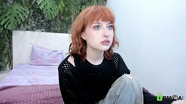 Snapshot of ElizaNik_ chatting on 09/30/25, 05:23 ElizaNik online show from 09/30/25, 05:23