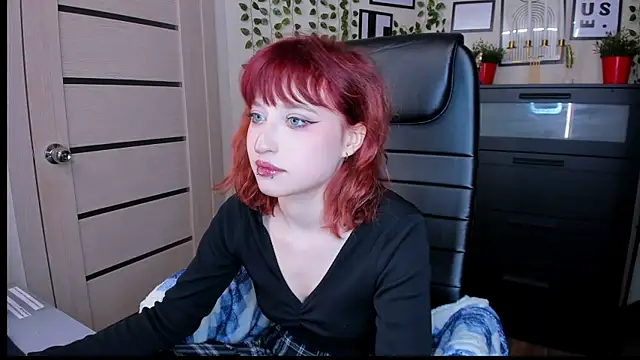 ElizaNik  online show from 04/25/26, 10:40