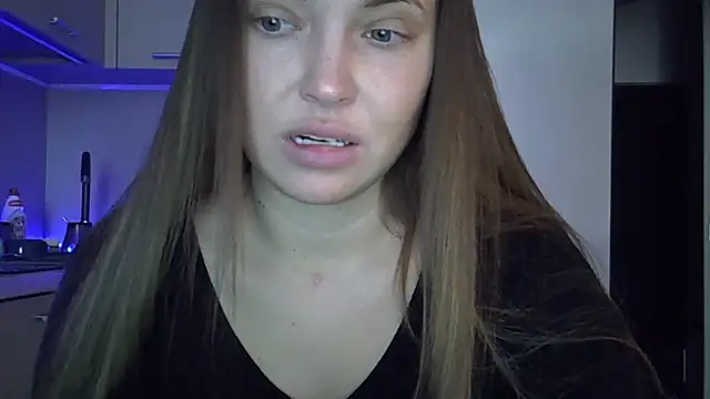 Lucky Anna online show from 03/15/26, 09:15