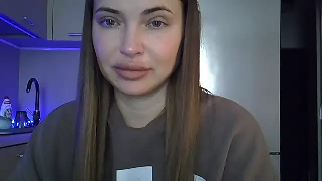 Lucky Anna online show from 04/14/26, 12:11