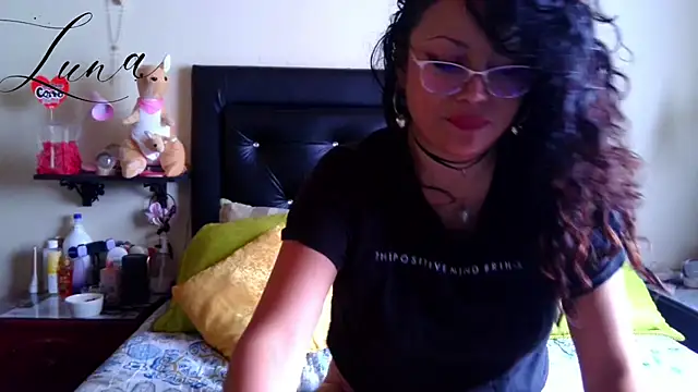 Lunavega1 online show from 06/29/26, 04:07