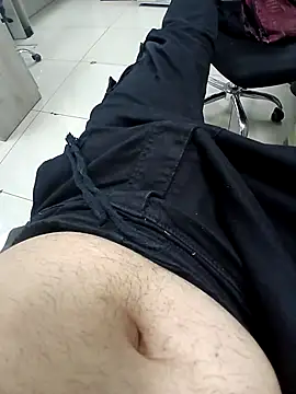 Snapshot of jezusex chatting on 03/04/25, 08:27 jezusex online show from 03/04/25, 08:27