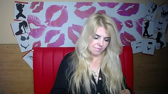 Julya Barbi online show from 12/03/25, 06:10