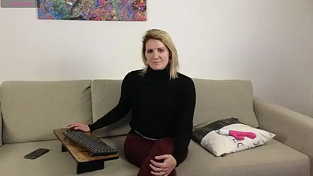 NoraNoxx online show from 01/28/25, 04:52