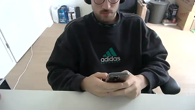 taallguyy 196 online show from 03/25/26, 03:18