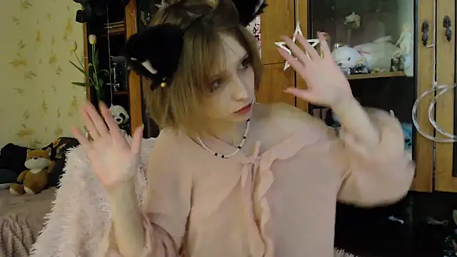 Snapshot of cloudgirrl chatting on 03/09/25, 07:05 cloudgirrl online show from 03/09/25, 07:05