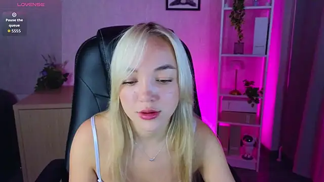 Christy Little online show from 09/22/25, 11:40