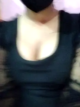 Shivani Tivari online show from 12/11/24, 07:14