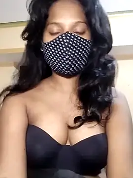 Shivani Tivari online show from 10/19/25, 09:43