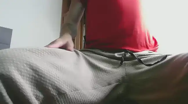 MarceloMilk online show from 03/09/25, 03:32