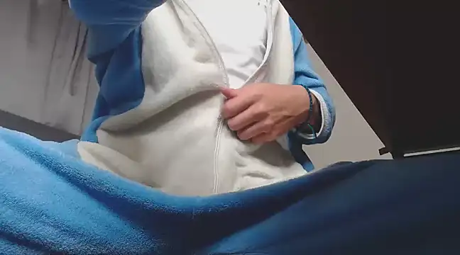 MarceloMilk online show from 03/17/25, 02:08