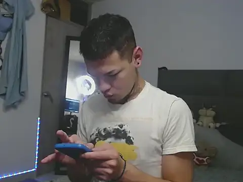 MarceloMilk online show from 10/07/25, 05:59