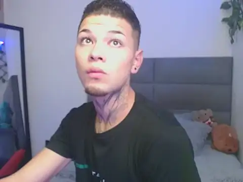 MarceloMilk online show from 10/13/25, 05:18