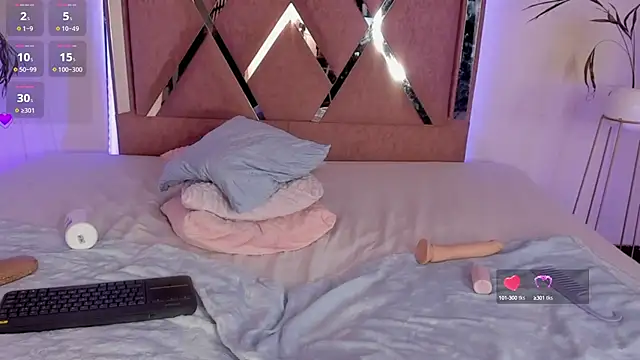 Snapshot of RachellEbony chatting on 12/19/24, 10:10 RachellEbony online show from 12/19/24, 10:10