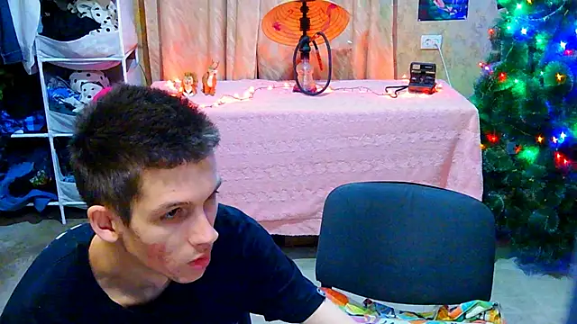 Snapshot of Ivy_Lester chatting on 12/23/24, 09:08 Ivy Lester online show from 12/23/24, 09:08