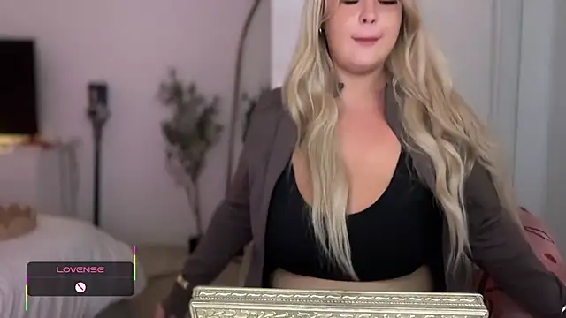 blairbella online show from 09/23/25, 05:27