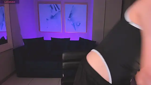 AlinaKravitz online show from 03/14/25, 12:18