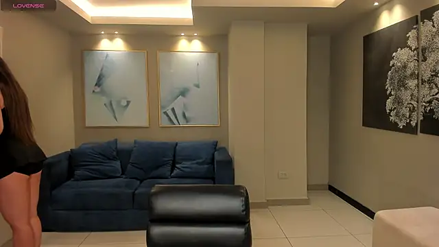 AlinaKravitz online show from 03/18/26, 07:17