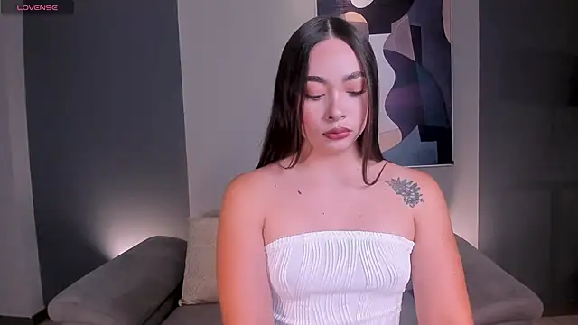 AlinaKravitz online show from 03/19/26, 12:09