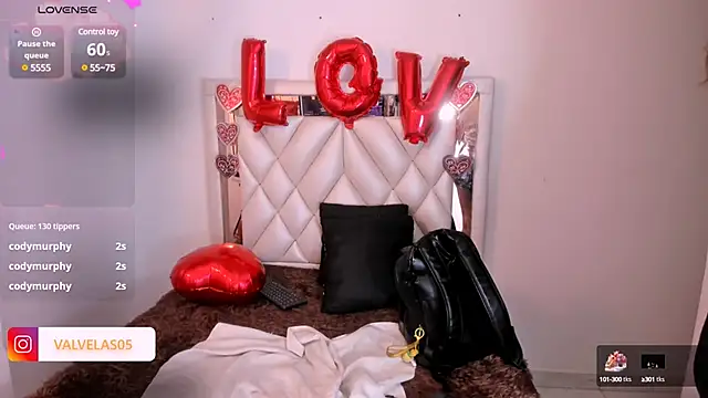 Valery Maravilla  online show from 02/17/25, 09:56