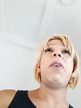 blondebitchlitle online show from 03/03/25, 03:31