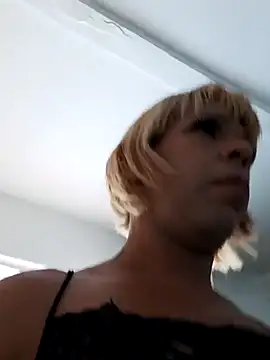 blondebitchlitle online show from 03/10/25, 08:45