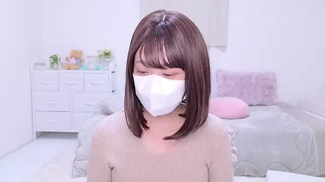 Snapshot of aki_zzz chatting on 12/13/24, 04:05 aki zzz online show from 12/13/24, 04:05