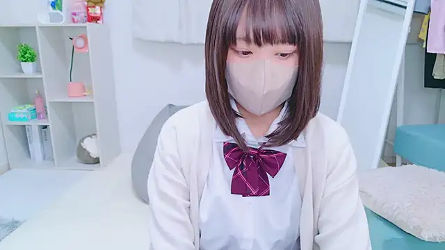 Snapshot of aki_zzz chatting on 12/14/24, 06:56 aki zzz online show from 12/14/24, 06:56