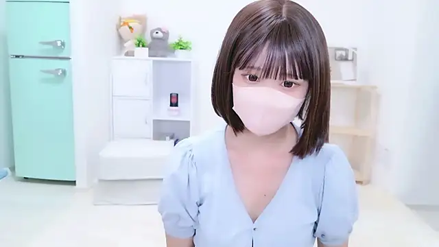 Snapshot of aki_zzz chatting on 10/05/25, 03:38 aki zzz online show from 10/05/25, 03:38