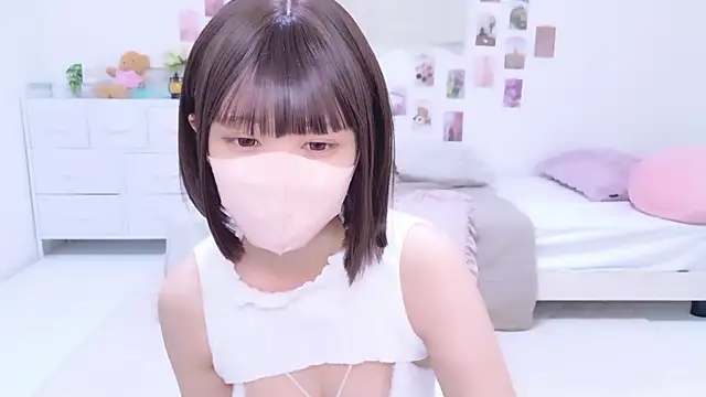 Snapshot of aki_zzz chatting on 11/08/25, 06:02 aki zzz online show from 11/08/25, 06:02