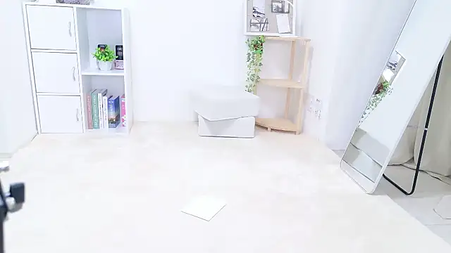 Snapshot of aki_zzz chatting on 11/09/25, 06:55 aki zzz online show from 11/09/25, 06:55