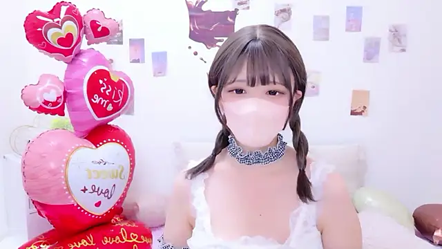 Snapshot of aki_zzz chatting on 02/13/26, 07:59 aki zzz online show from 02/13/26, 07:59