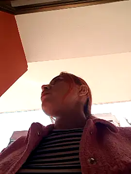 Snapshot of alexxxa69 chatting on 03/21/25, 12:06 alexxxa69 online show from 03/21/25, 12:06