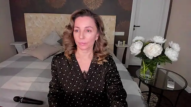 AllisonWilliams online show from 11/16/25, 04:23