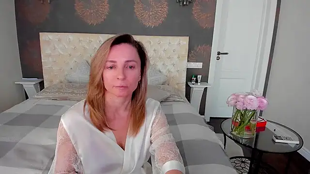 AllisonWilliams online show from 04/17/26, 04:32