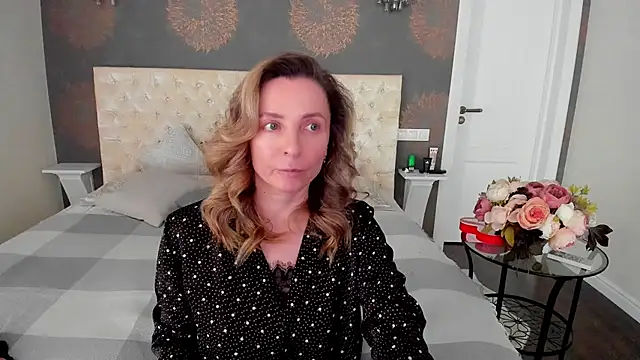 AllisonWilliams online show from 05/04/26, 02:02